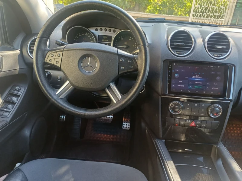 Mercedes-Benz ML 320 4 matic, снимка 12 - Автомобили и джипове - 51842217