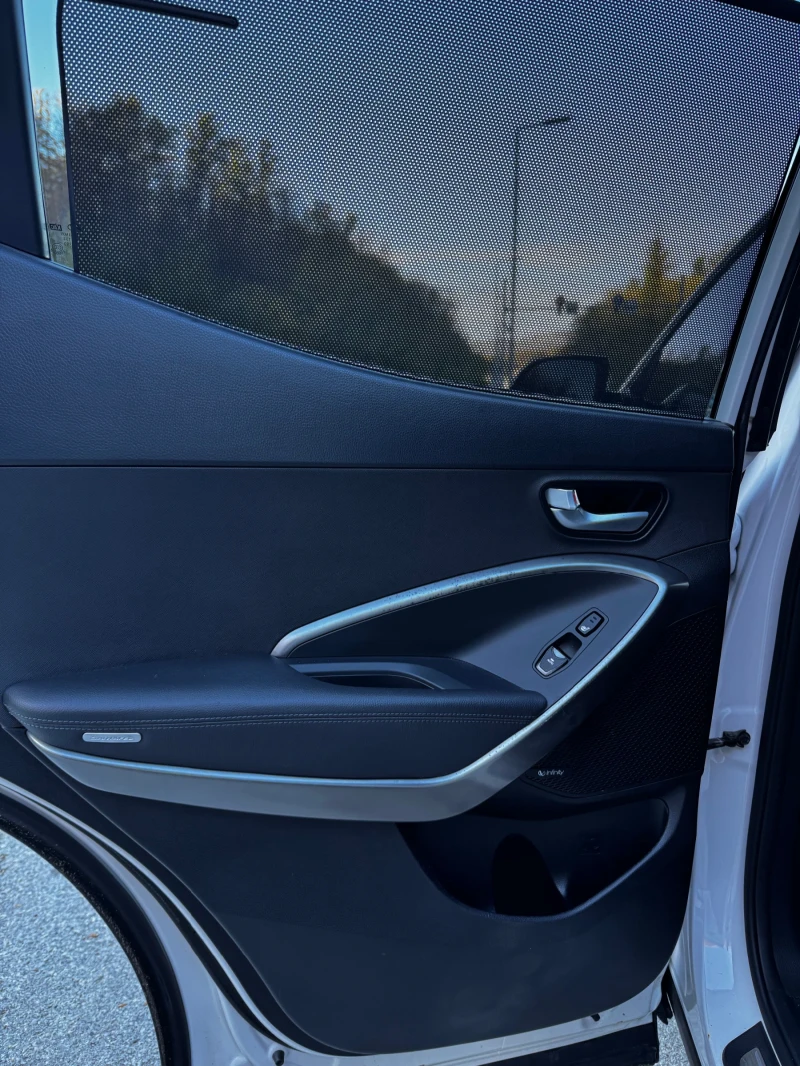Hyundai Santa fe 2.2CRDI-Keyless-4WD-Панорама, снимка 9 - Автомобили и джипове - 51938682