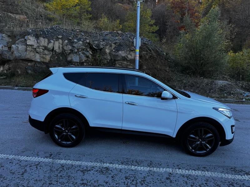 Hyundai Santa fe 2.2CRDI-Keyless-4WD-Панорама, снимка 8 - Автомобили и джипове - 51938682