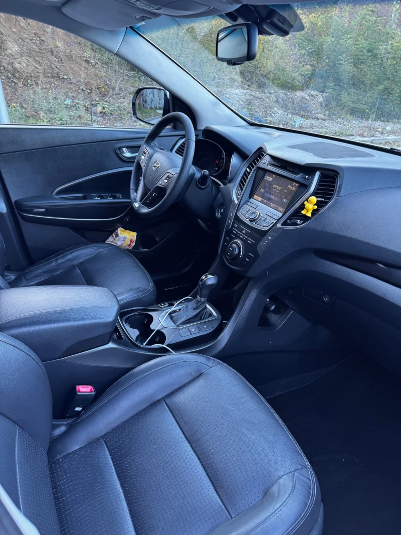 Hyundai Santa fe 2.2CRDI-Keyless-4WD-Панорама, снимка 11 - Автомобили и джипове - 51938682