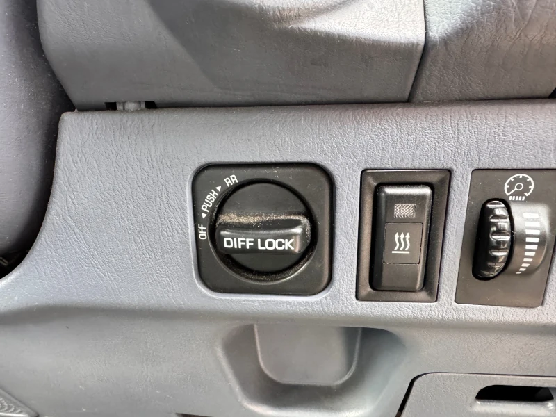 Toyota Land cruiser 3.0D 160hp Automatic 4x4 , снимка 16 - Автомобили и джипове - 53223338