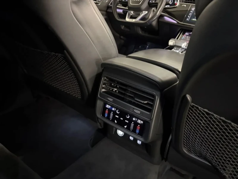 Audi RSQ8 ОЧАКВАН ВНОС Audi RSQ8 CERAMIC* NIGHT* B&O* , снимка 10 - Автомобили и джипове - 53473864