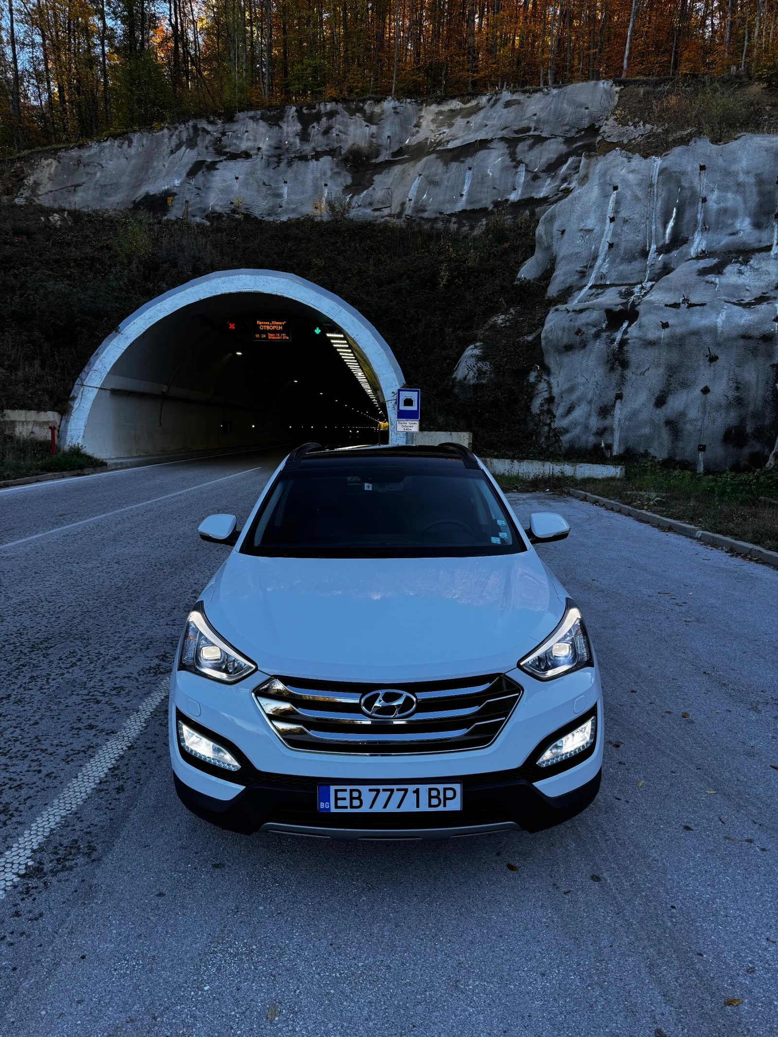 Hyundai Santa fe 2.2CRDI-Keyless-4WD-Панорама, снимка 1