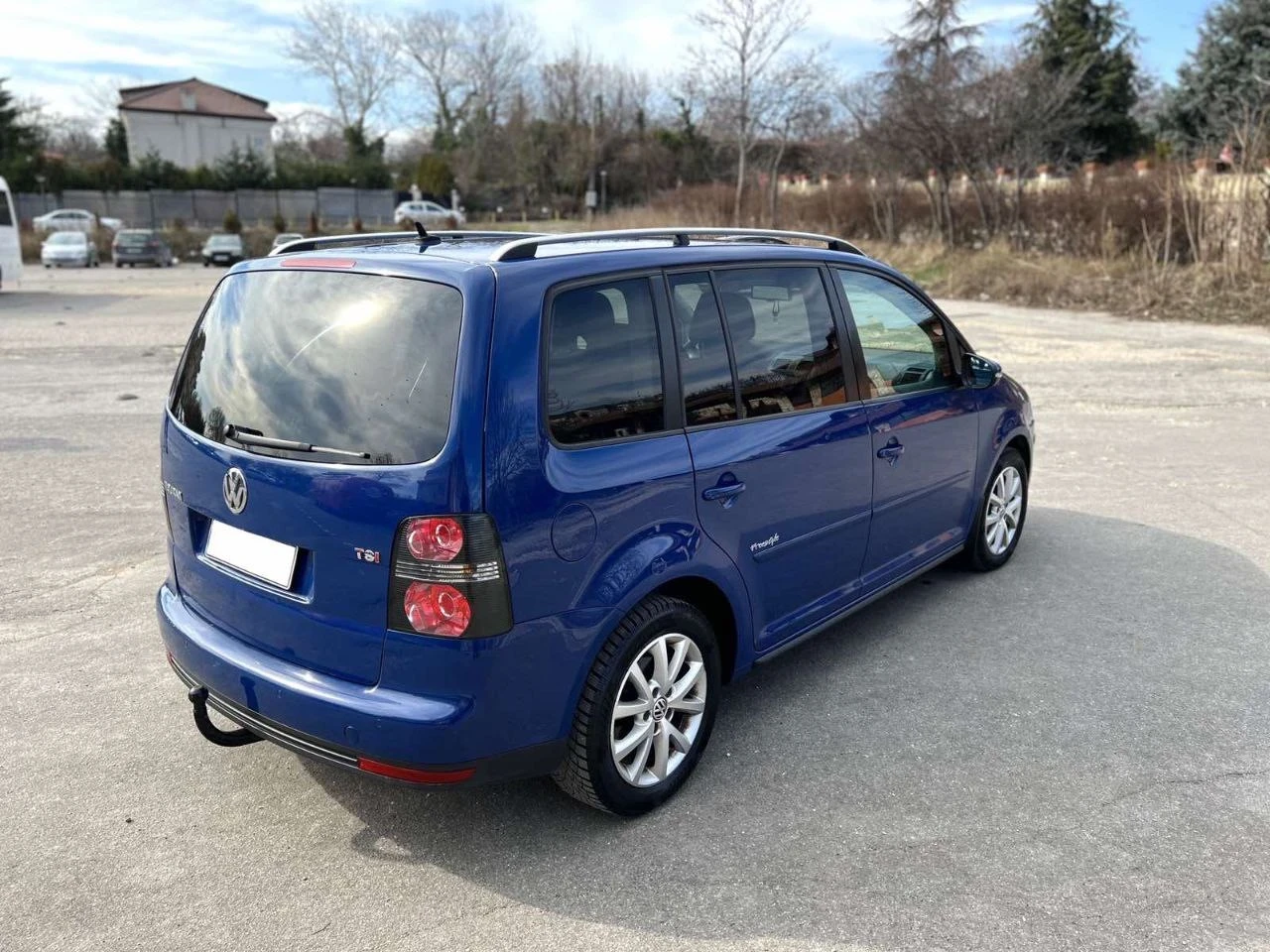 VW Touran 1.4 TFSI, снимка 5 - Автомобили и джипове - 53844333