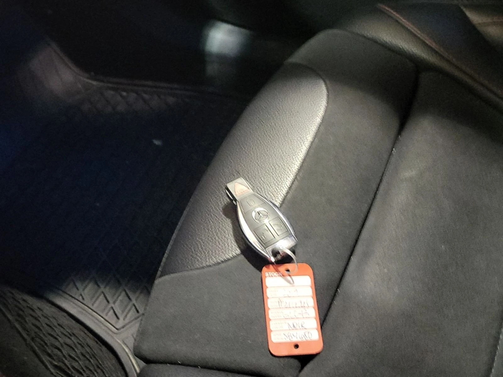 Mercedes-Benz GLC 43 AMG АВТО КРЕДИТ, снимка 13 - Автомобили и джипове - 53962687