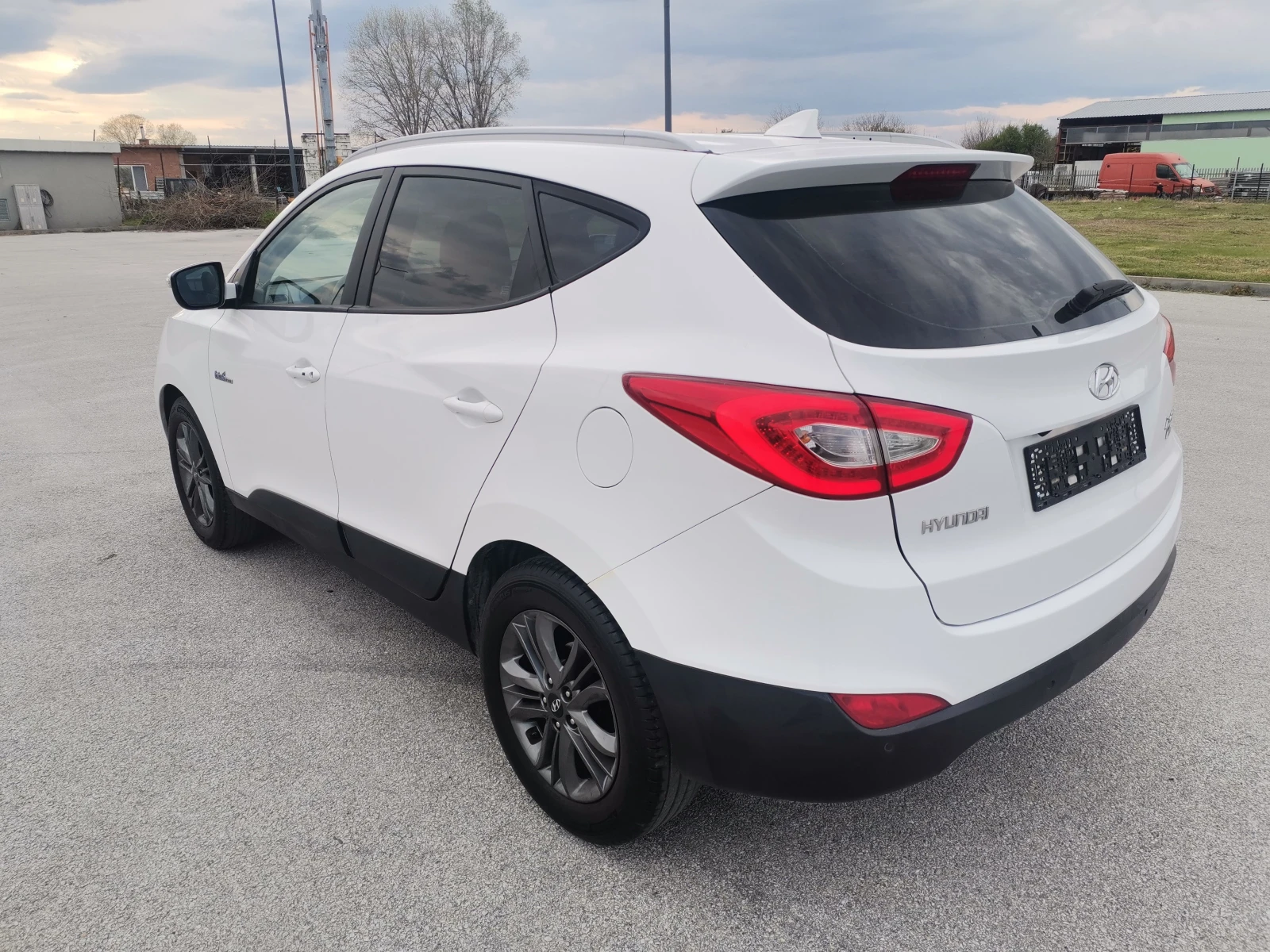 Hyundai IX35 1, 7cdti фейс, снимка 3 - Автомобили и джипове - 54194354