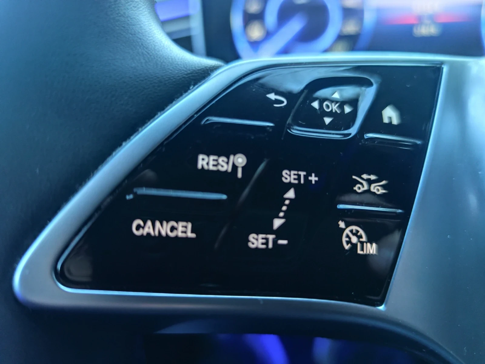 Mercedes-Benz EQE 300, снимка 10 - Автомобили и джипове - 54294596