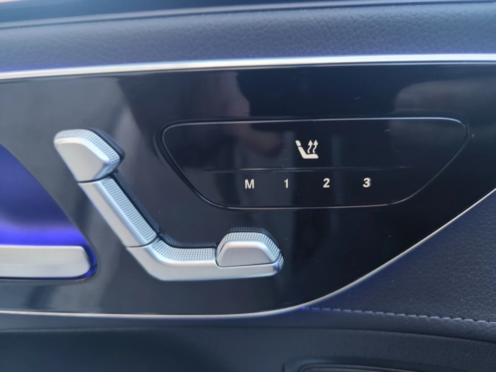 Mercedes-Benz EQE 300, снимка 11 - Автомобили и джипове - 54294596