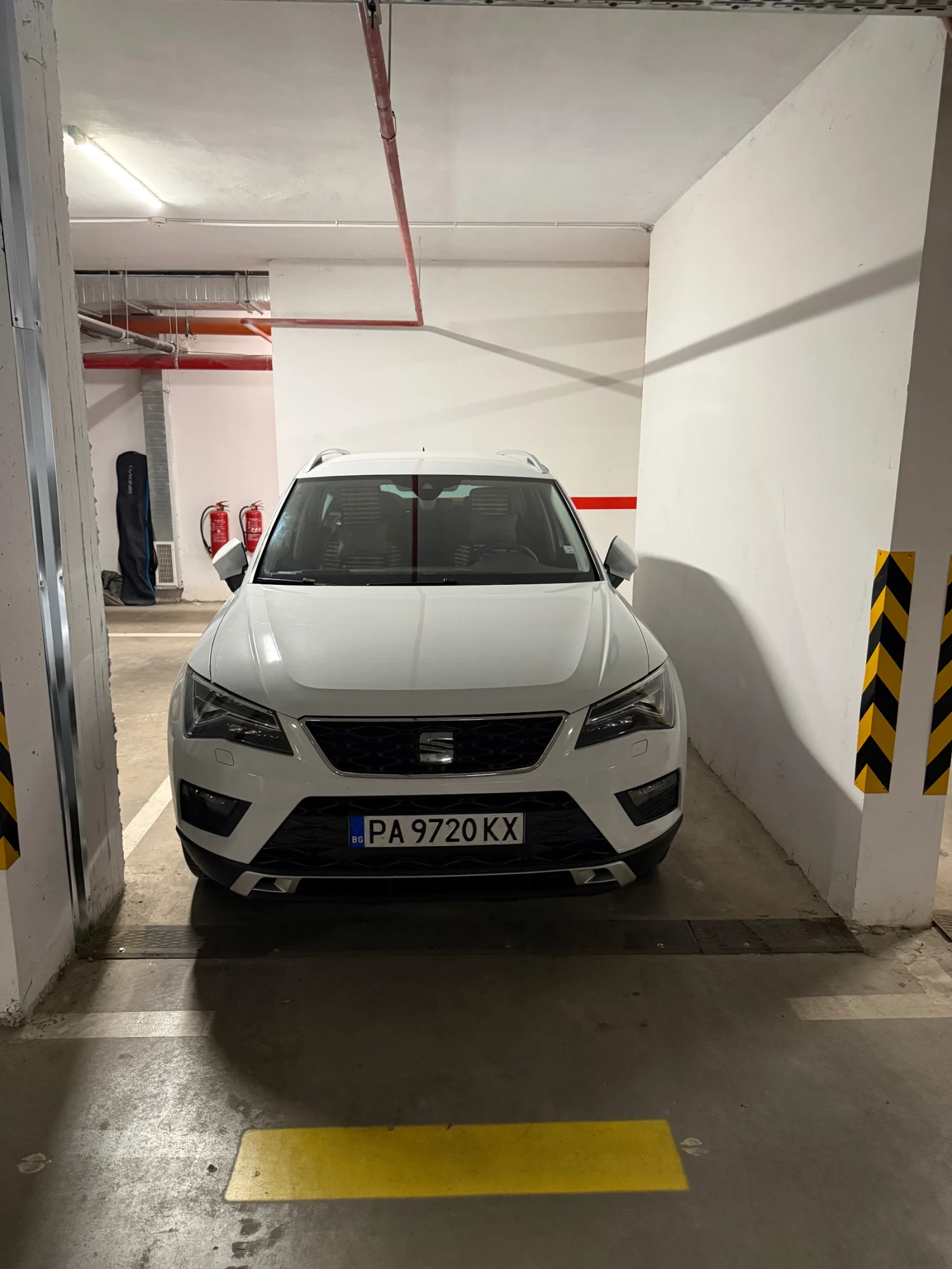Seat Ateca  Перфектно 1.6 Дизел автоматик с Дигитален Табло, снимка 2 - Автомобили и джипове - 55666046