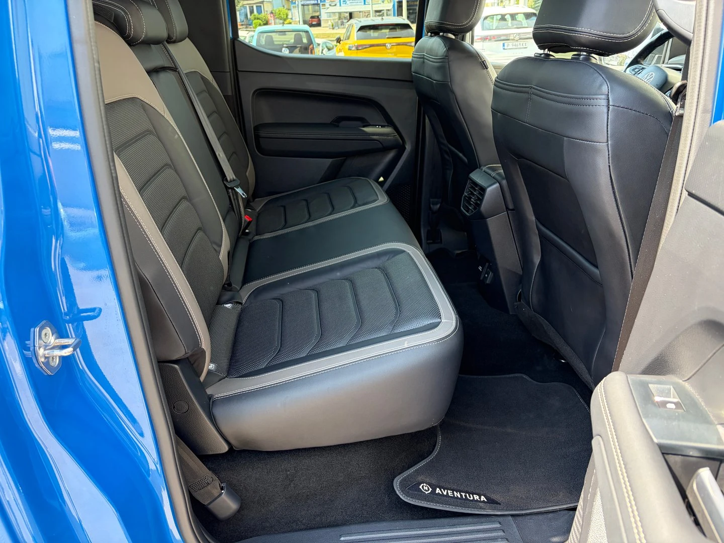 VW Amarok, снимка 8 - Автомобили и джипове - 56421205