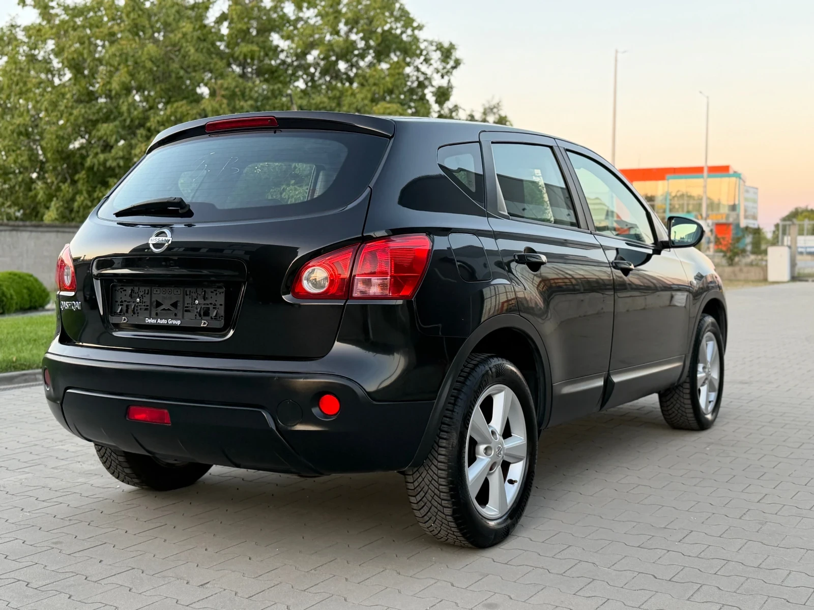Nissan Qashqai 1.6i Италия* Acenta* Навигация* Камера* Климатрони, снимка 8 - Автомобили и джипове - 55694255