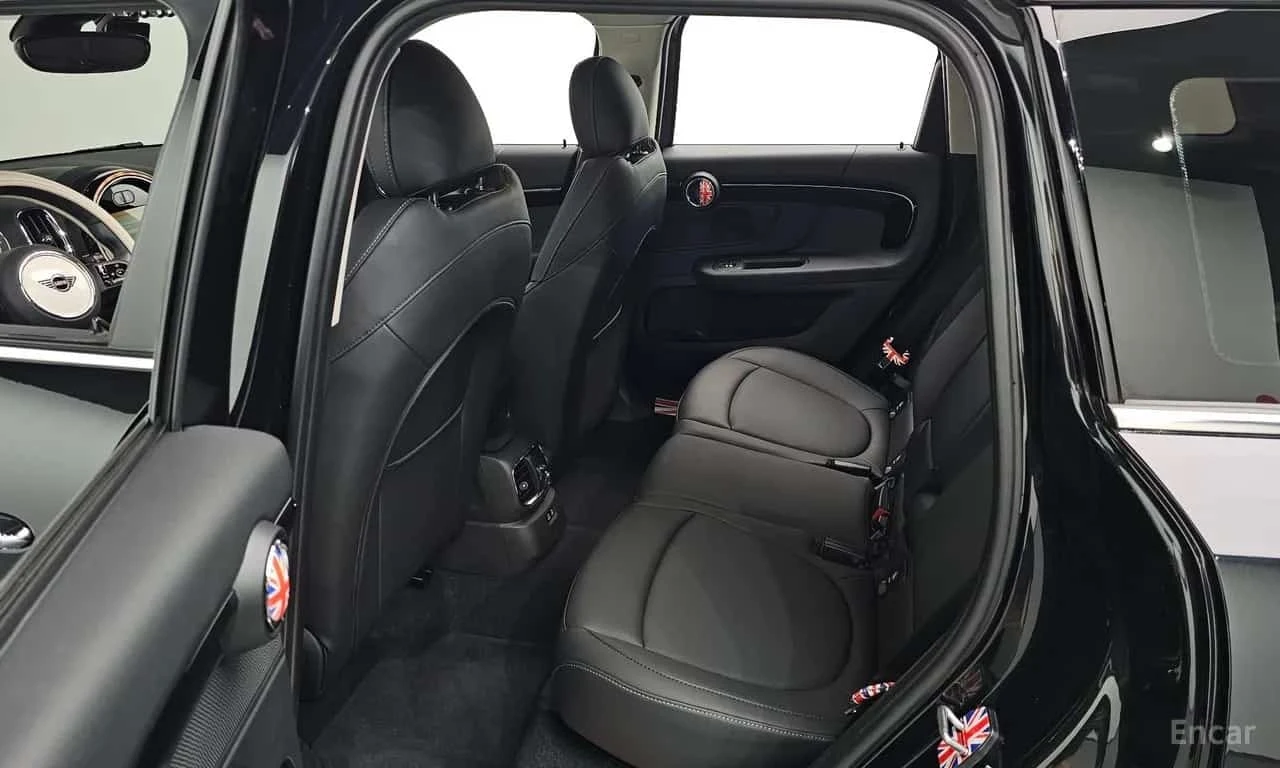 Mini Countryman * Classic * ОПЦИЯ ЗА ФИНАНСИРАНЕ * , снимка 11 - Автомобили и джипове - 55730590