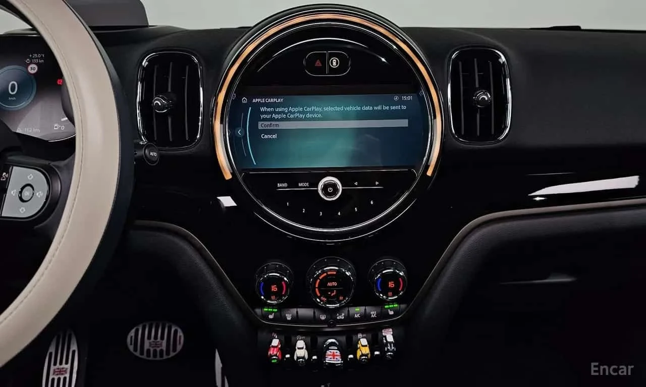 Mini Countryman * Classic * ОПЦИЯ ЗА ФИНАНСИРАНЕ * , снимка 13 - Автомобили и джипове - 55730590