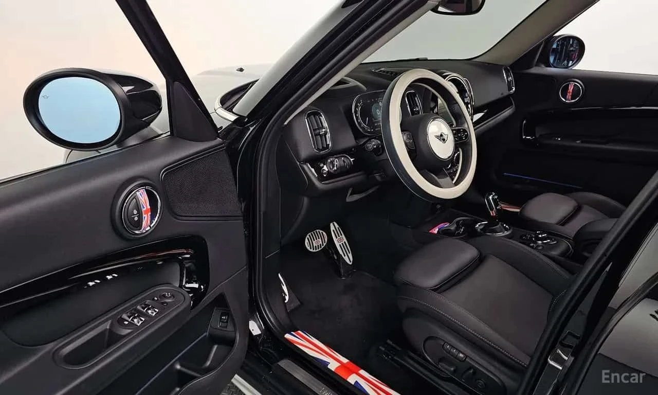 Mini Countryman * Classic * ОПЦИЯ ЗА ФИНАНСИРАНЕ * , снимка 10 - Автомобили и джипове - 55730590