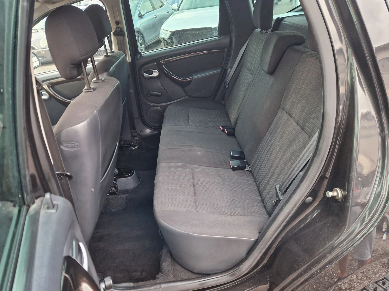 Dacia Duster 1.5DCI 107HP.STEPWEY ITALIA, снимка 12 - Автомобили и джипове - 55922550