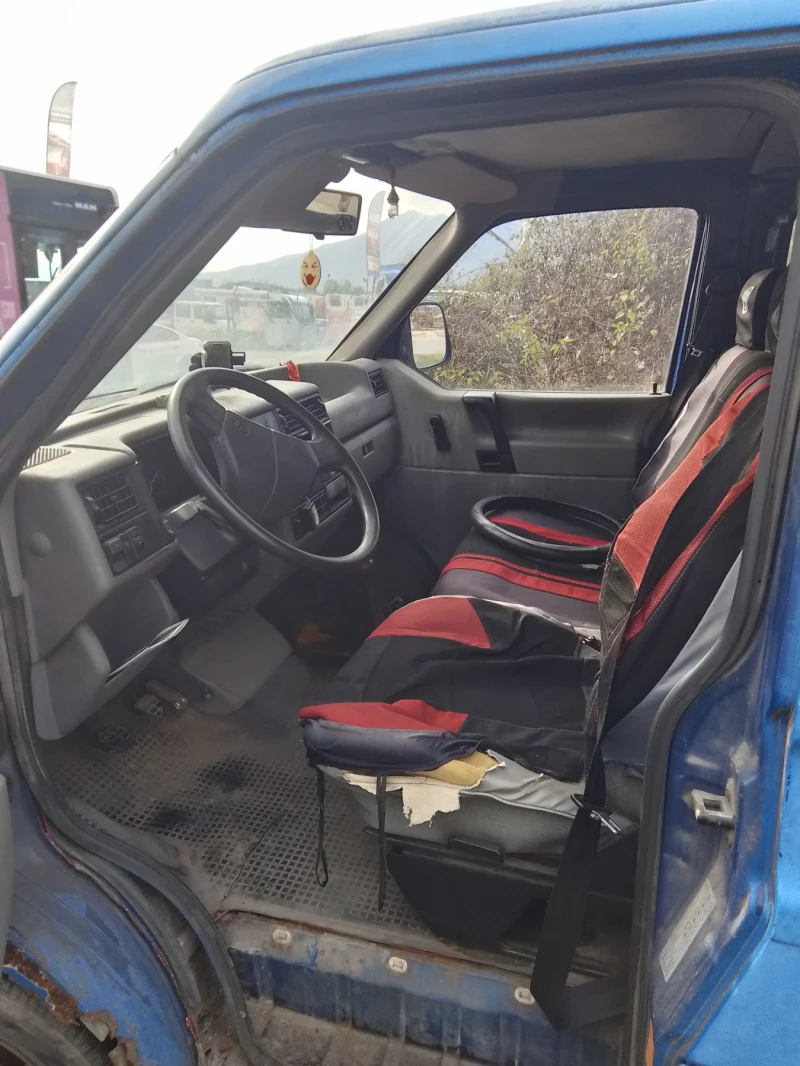 VW T4, снимка 4 - Бусове и автобуси - 47338366