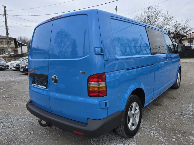 VW Transporter 2.5 TDI 131 К.С. ДЪЛГА БАЗА / 6 МЕСТА / КЛИМАТИК, снимка 4 - Бусове и автобуси - 53504236