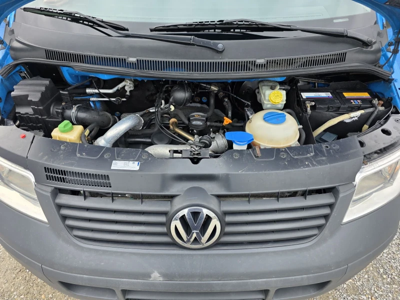 VW Transporter 2.5 TDI 131 К.С. ДЪЛГА БАЗА / 6 МЕСТА / КЛИМАТИК, снимка 17 - Бусове и автобуси - 53504236