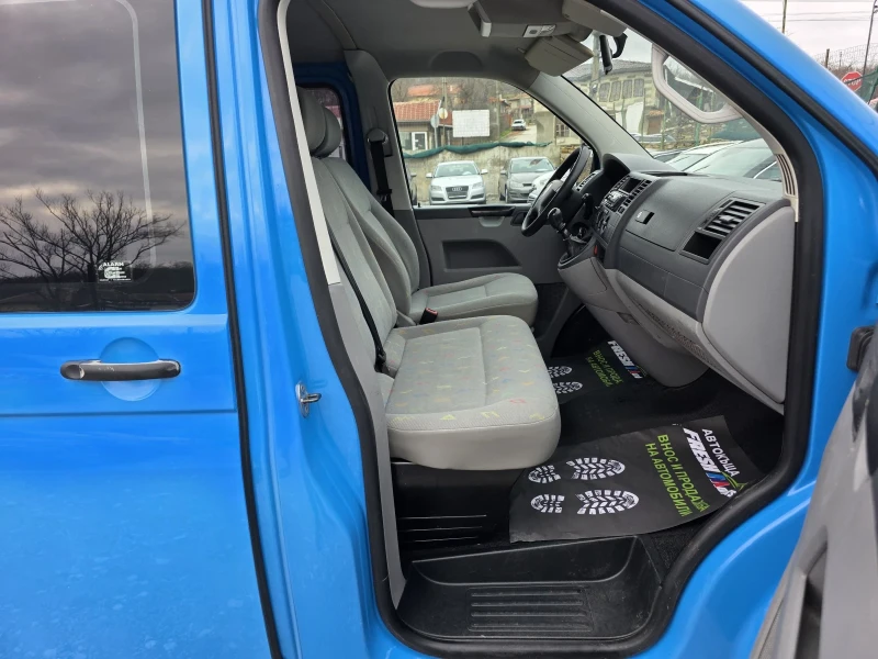 VW Transporter 2.5 TDI 131 К.С. ДЪЛГА БАЗА / 6 МЕСТА / КЛИМАТИК, снимка 12 - Бусове и автобуси - 53504236