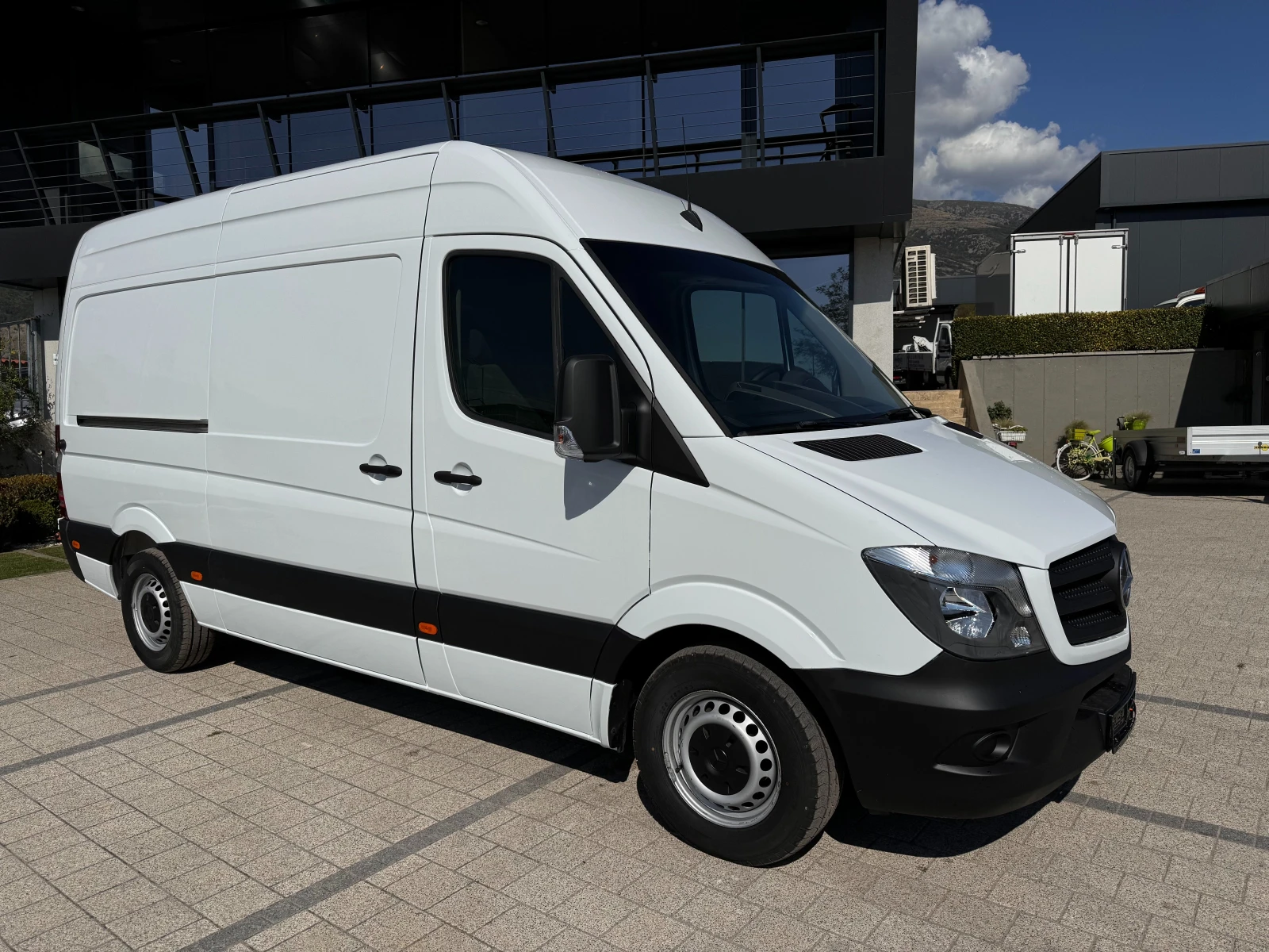 Mercedes-Benz Sprinter 311CDI Клима ЕURO 6b L2H2  - изображение 2