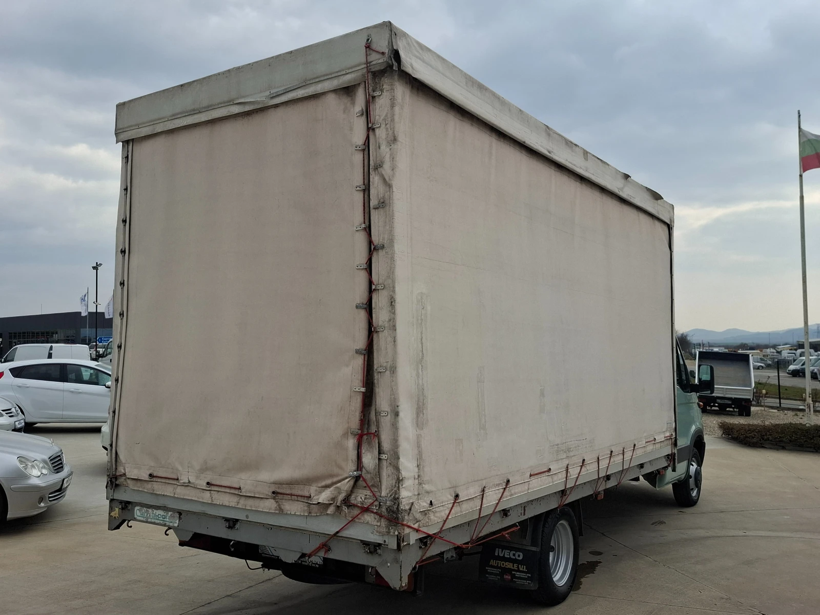 Iveco Daily 2.8/До3.5т/XXL/4.90м., снимка 3 - Бусове и автобуси - 53875024