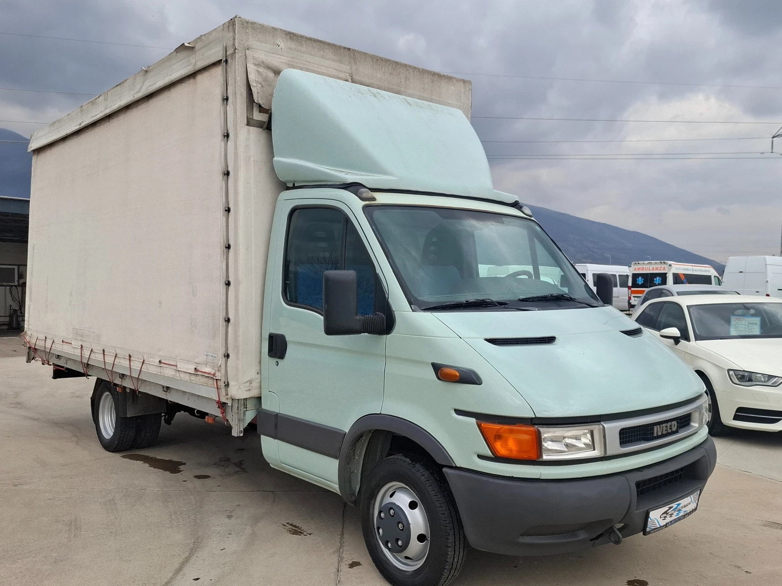 Iveco Daily 2.8/До3.5т/XXL/4.90м., снимка 4 - Бусове и автобуси - 53875024