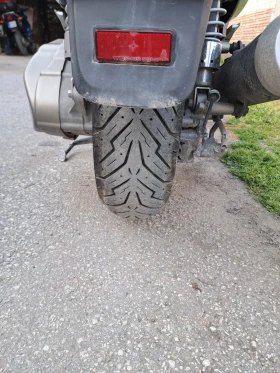 Kymco Xciting Скутер, снимка 4