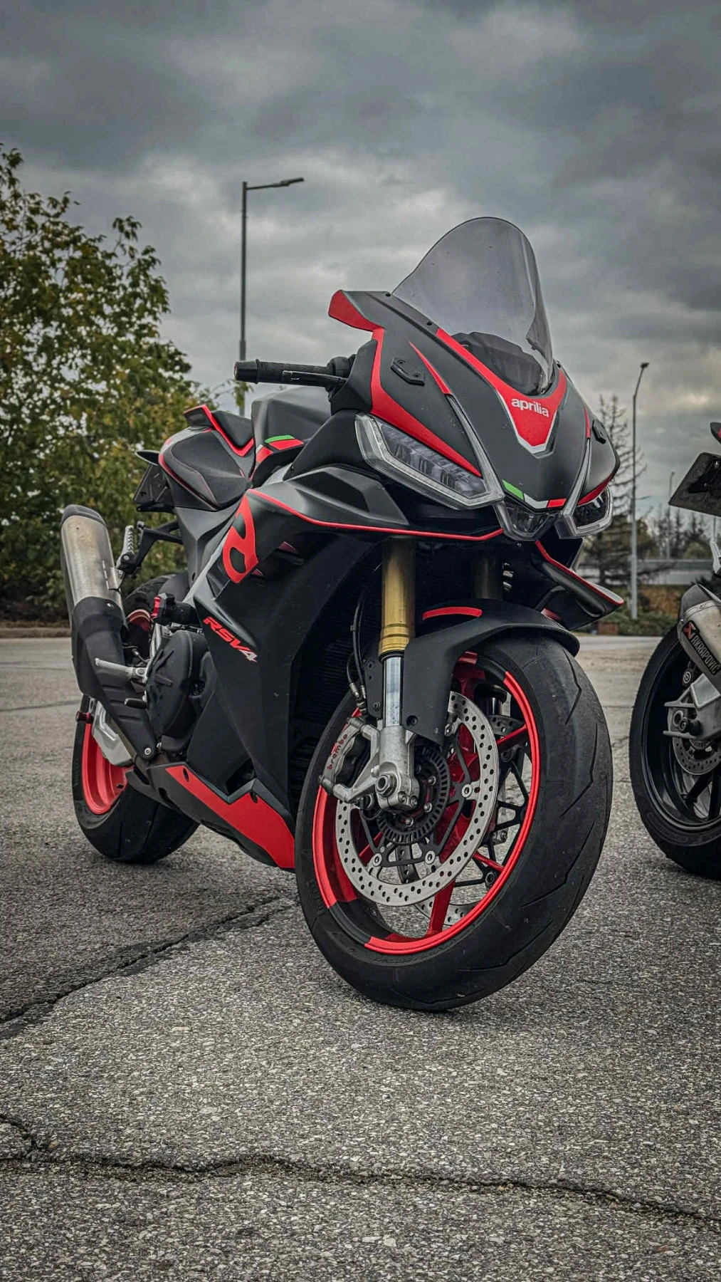 Aprilia RSV4 1100 | Mobile.bg   12