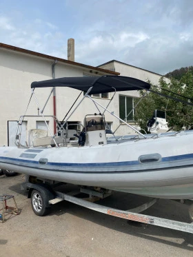 Надуваема лодка Italboats Predator 5.90, снимка 12 - Воден транспорт - 47098968