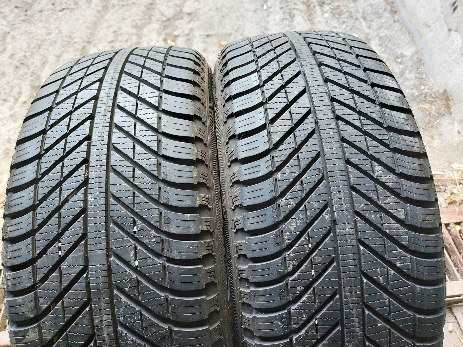 ���� 235/55R17 | Mobile.bg � ����������� 3