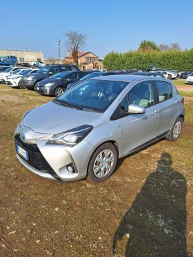 Toyota Yaris 1.5 HYBRID 100% СЕРТИФИЦИРАНО ОБСЛУЖВАНА!!!, снимка 1