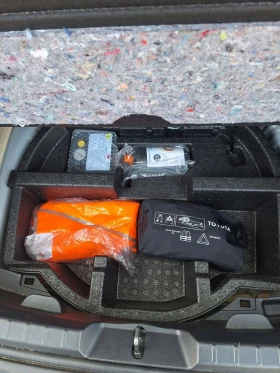 Toyota Yaris 1.5 HYBRID 100% СЕРТИФИЦИРАНО ОБСЛУЖВАНА!!!, снимка 14