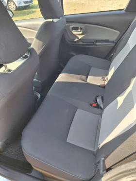 Toyota Yaris 1.5 HYBRID 100% СЕРТИФИЦИРАНО ОБСЛУЖВАНА!!!, снимка 11