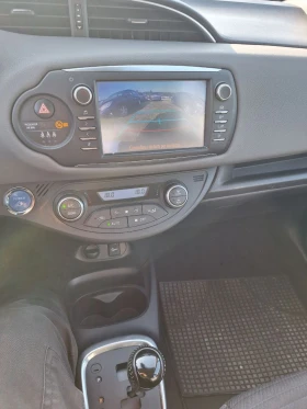 Toyota Yaris 1.5 HYBRID 100% СЕРТИФИЦИРАНО ОБСЛУЖВАНА!!!, снимка 9