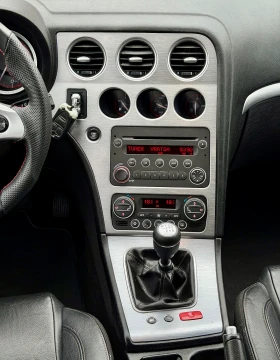 Alfa Romeo 159 sportwagon TI 1.9JTD 150к.с * Климатроник* * Кожен салон* , снимка 15