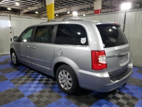 Chrysler Town and Country  TOURING, снимка 2