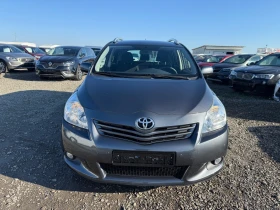 Toyota Verso 1.8i CH Navi Automat 7m, снимка 2