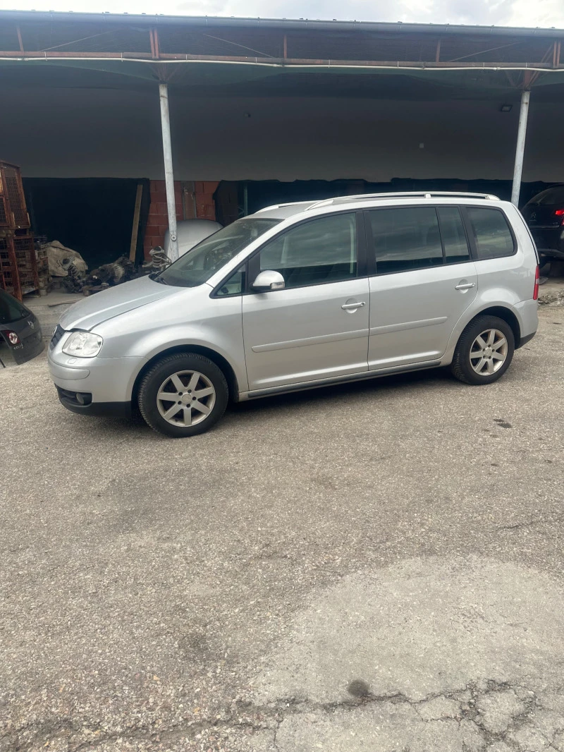 VW Touran 1.9TDI BKCDSG НА ЧАСТИ, снимка 4 - Автомобили и джипове - 47534898