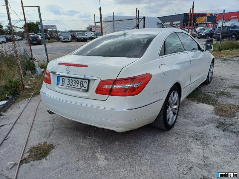 Mercedes-Benz E 220 Проблем с двигателя, снимка 4 - Автомобили и джипове - 47137387