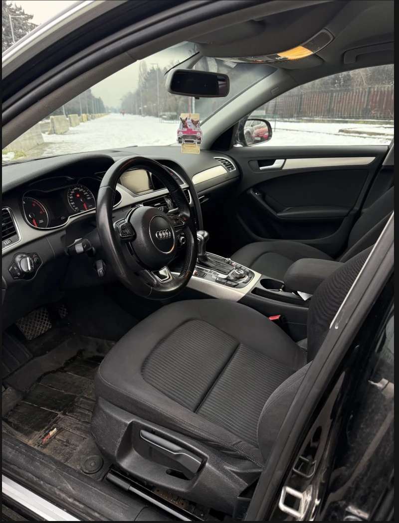 Audi A4 2.0 TDI, снимка 8 - Автомобили и джипове - 48687316