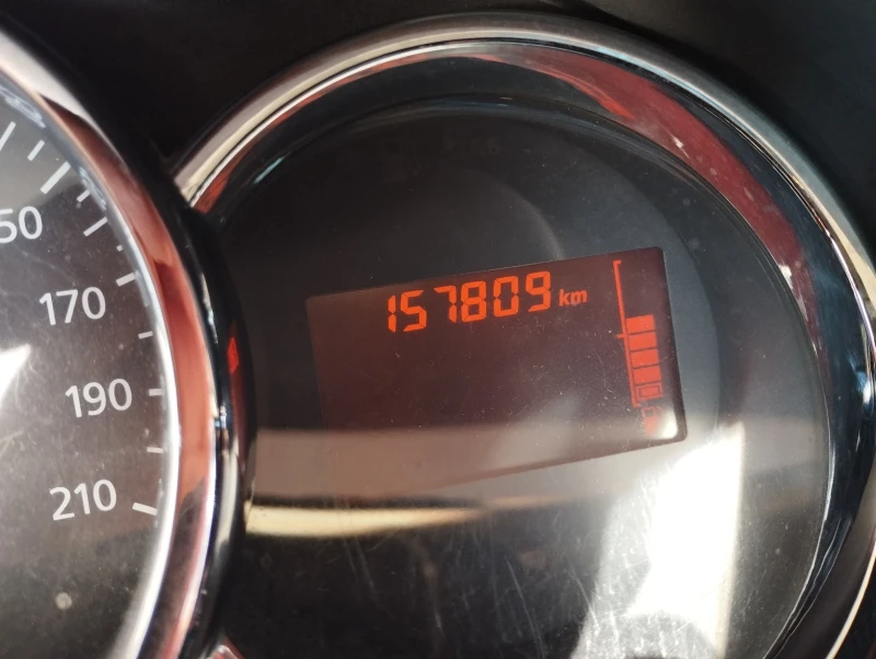 Dacia Lodgy, снимка 9 - Автомобили и джипове - 51488396