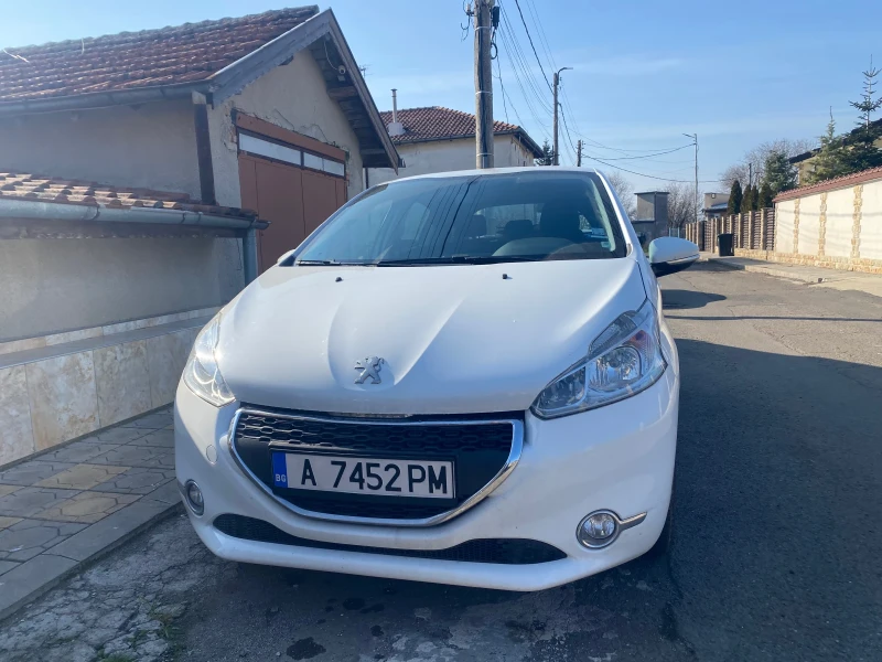 Peugeot 208, снимка 2 - Автомобили и джипове - 49394026