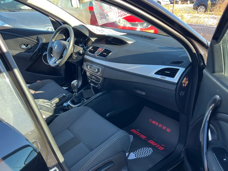 Renault Megane ЛИЗИНГ-КЛИМАТРОНИК-ТОП, снимка 12 - Автомобили и джипове - 51791432