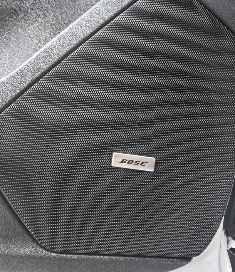 Cadillac XT5 Platinum FULL 4х4 Европейски, снимка 17 - Автомобили и джипове - 52190175