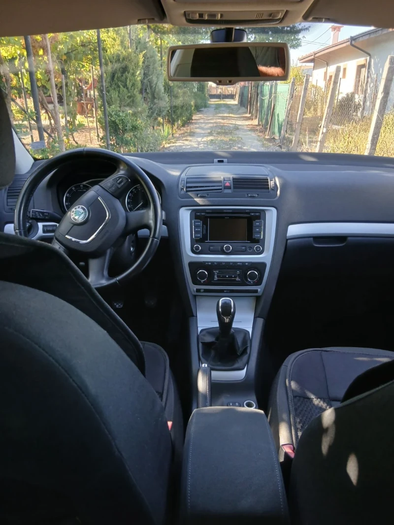 Skoda Octavia Комби 1.8tfsi 160 к.с, снимка 5 - Автомобили и джипове - 52671407