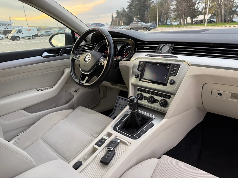 VW Passat 2.0///150p.s///Full-LED///NAVI///Масаж///, снимка 10 - Автомобили и джипове - 52753441