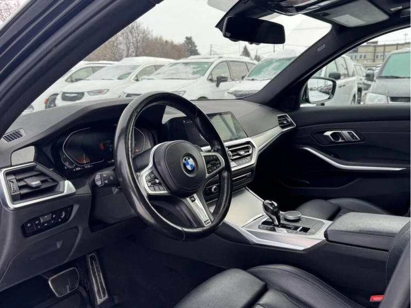 BMW 330 * 330i xDrive Sedan North America * CARFAX * ЦЕНА , снимка 9 - Автомобили и джипове - 52784612