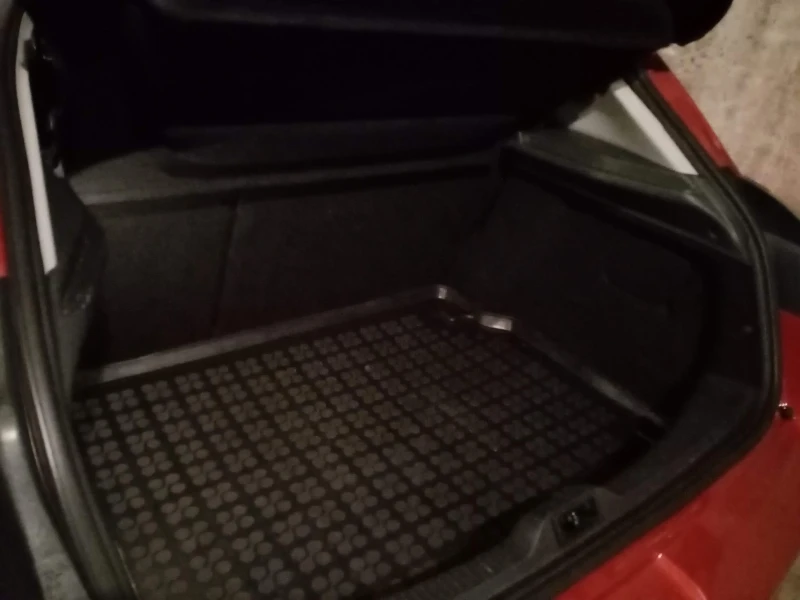 Renault Megane, снимка 5 - Автомобили и джипове - 52920606