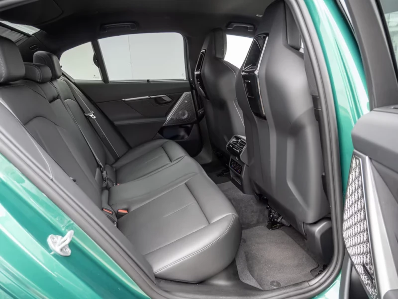 BMW M5 xDrive/727HP/CARBON/360/B&W/AHK/HUD/MEMO/711g, снимка 15 - Автомобили и джипове - 53164415