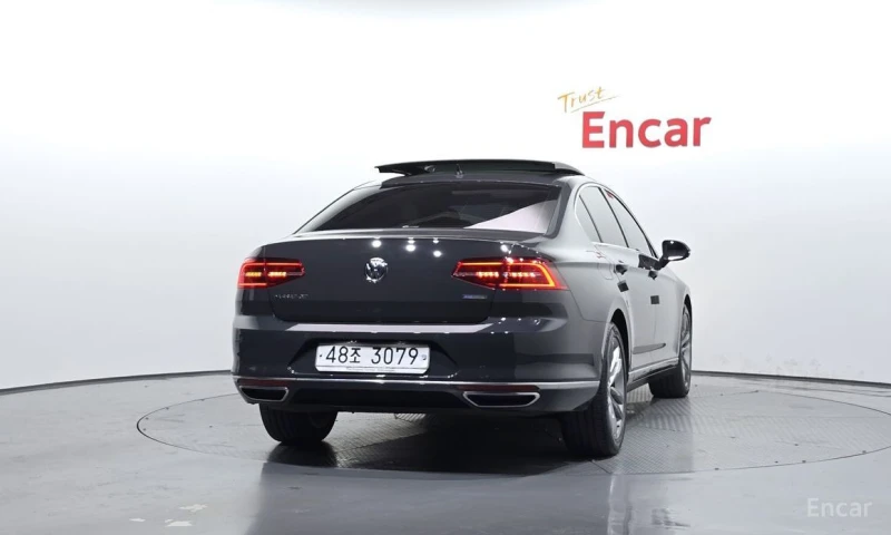 VW Passat, снимка 4 - Автомобили и джипове - 53166795